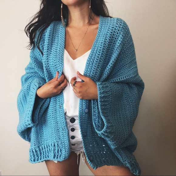 Vintage Sweaters - VINTAGE/ oversized hand-knit cardigan